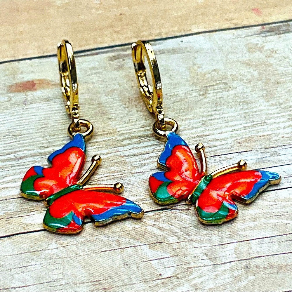 🌼4/$10🌼 NEW Butterfly Hypoallergenic Huggie Hoop Earrings For Kids & Adults